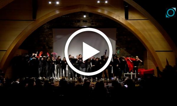 Els alumnes de l'institut proposen un viatge a través de la música nadalenca d'arreu d'Europa